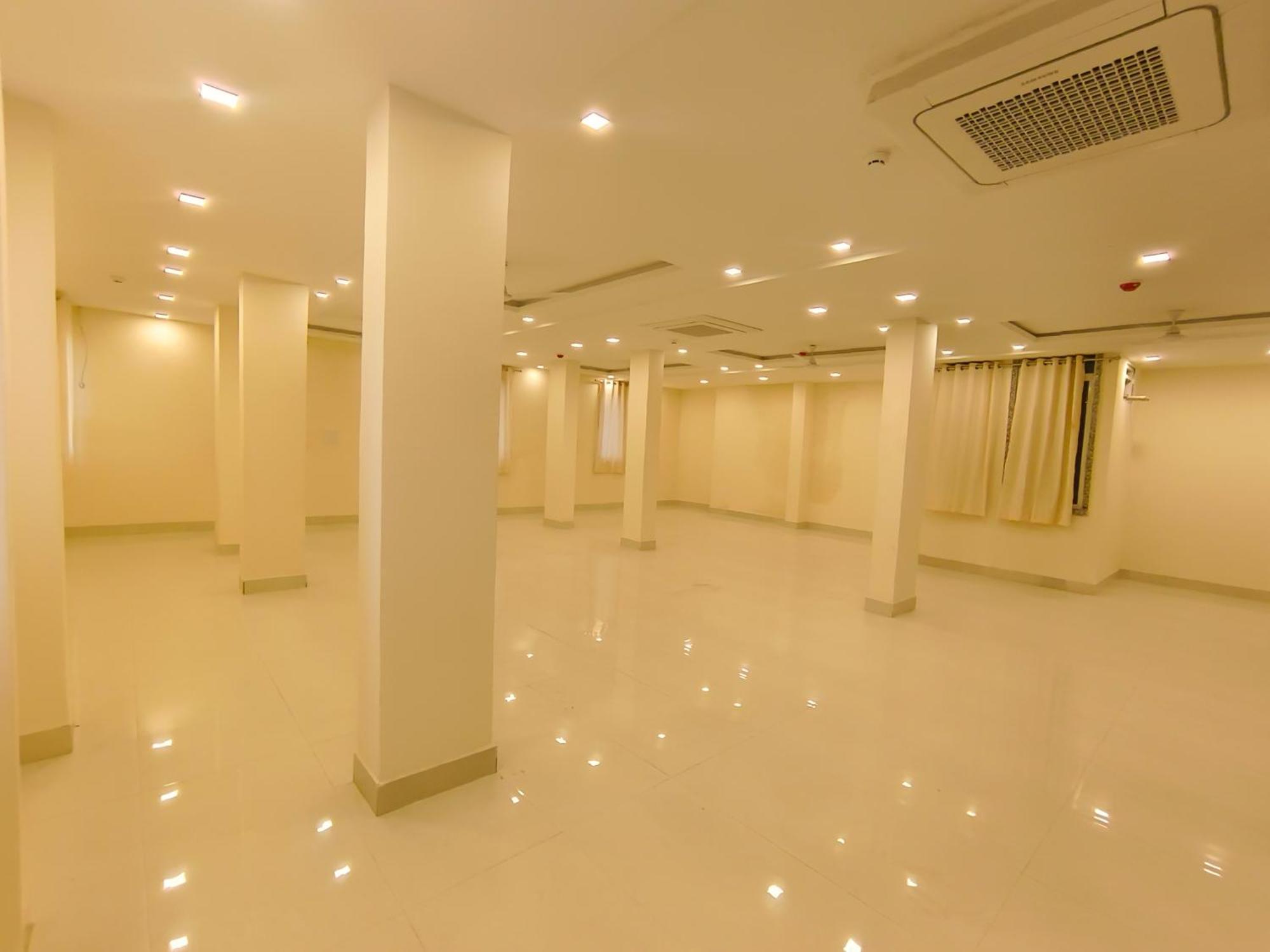 Hotel Veer Palace Near Udaipole อุเดเปอร์ ภายนอก รูปภาพ